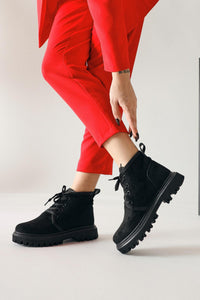 Venetia Schwarze Wildleder Oval Zehen Schnürstiefel Damen
