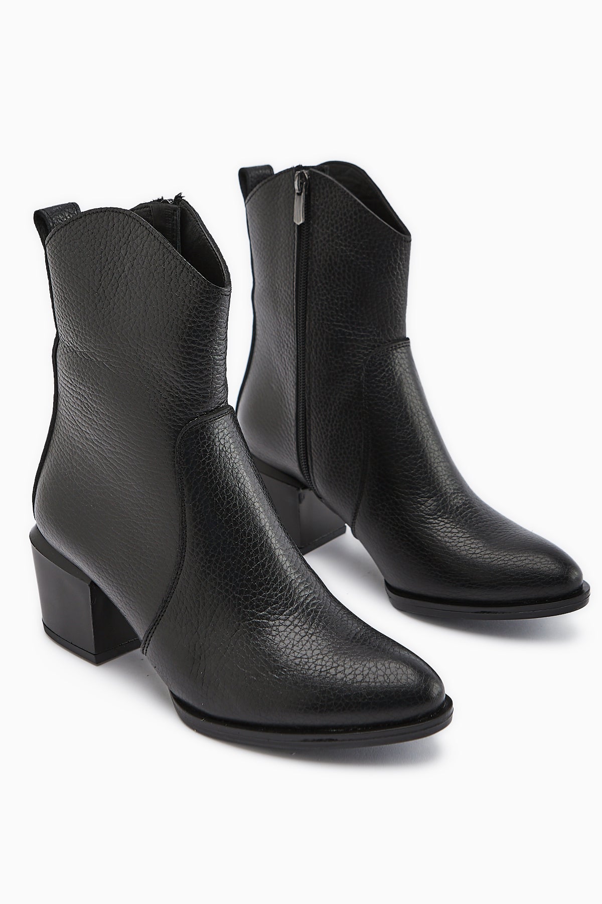 Ubax Genuine Leather Black Heeled Women's Boot