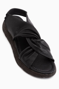 Jennie Echtes Leder Schwarze Kreuzriemen Damen Sandale