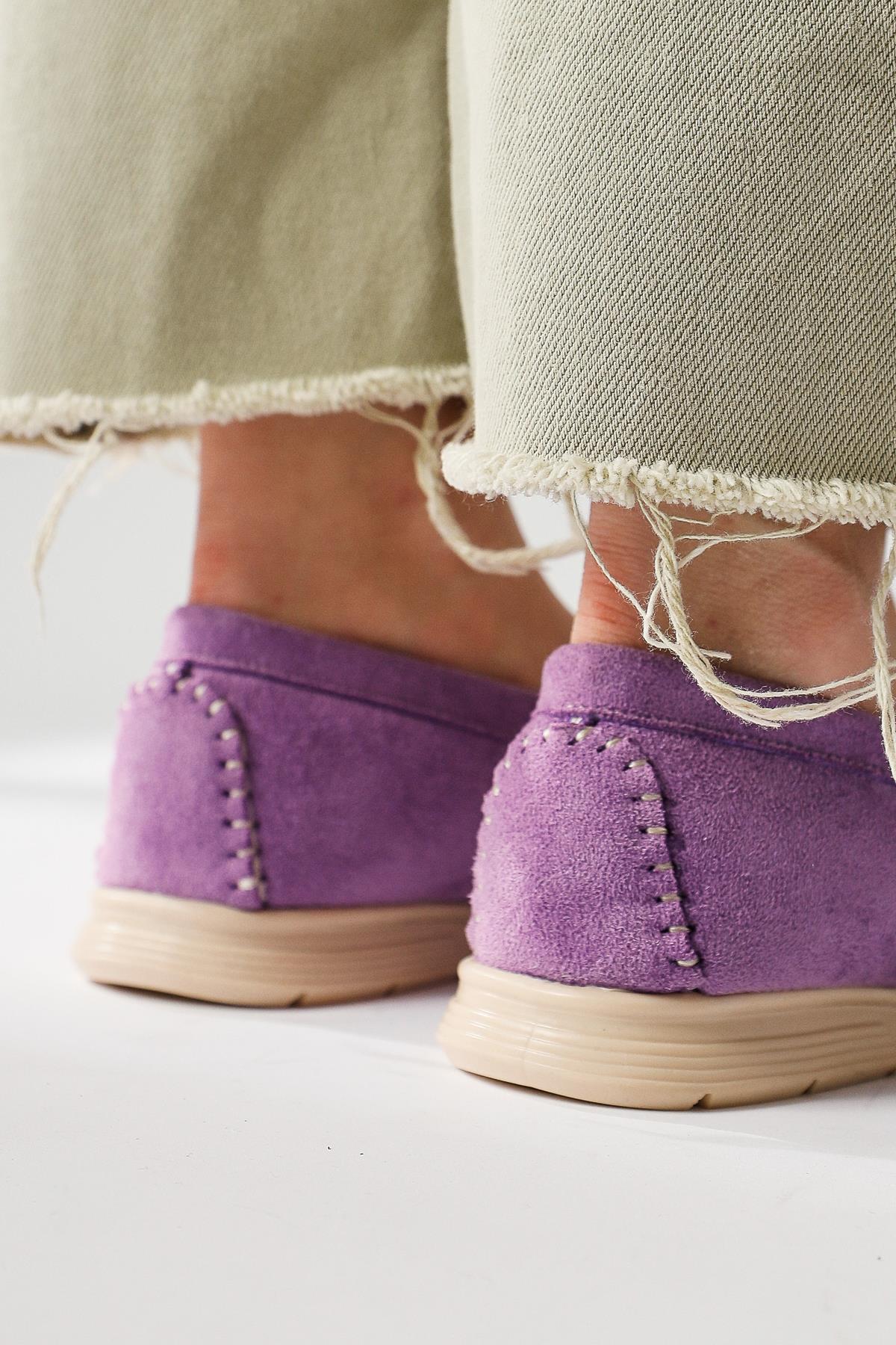 Turi Lilac Suede Buckle Detailed Casual Shoes