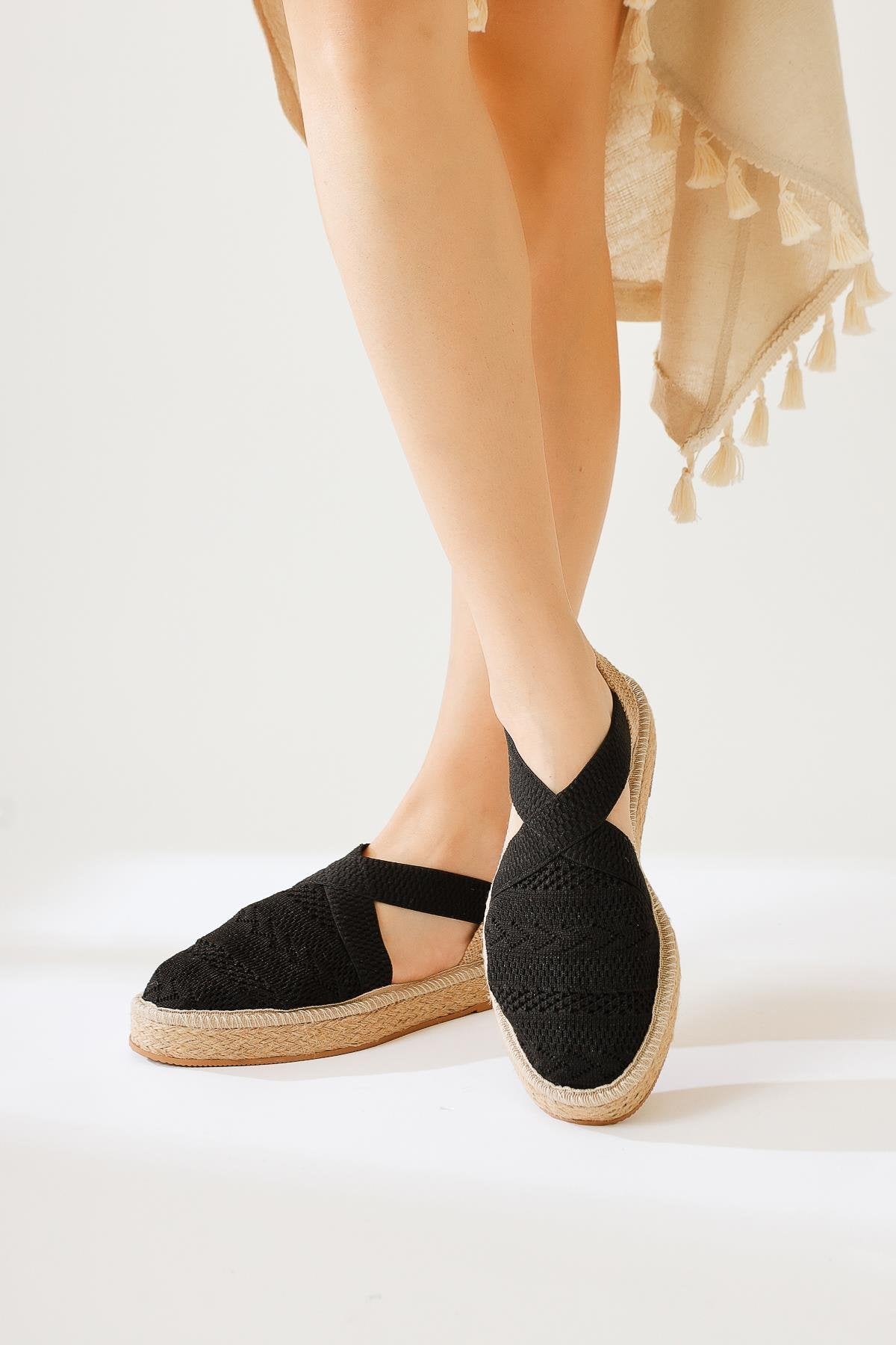 Zulma Black Closed Front Knit Cross Strap Linen Sole Sandals