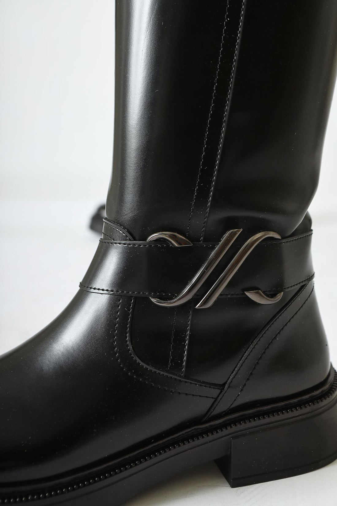 Birgita Black Patent Leather Buckle Detailed Zippered Boots