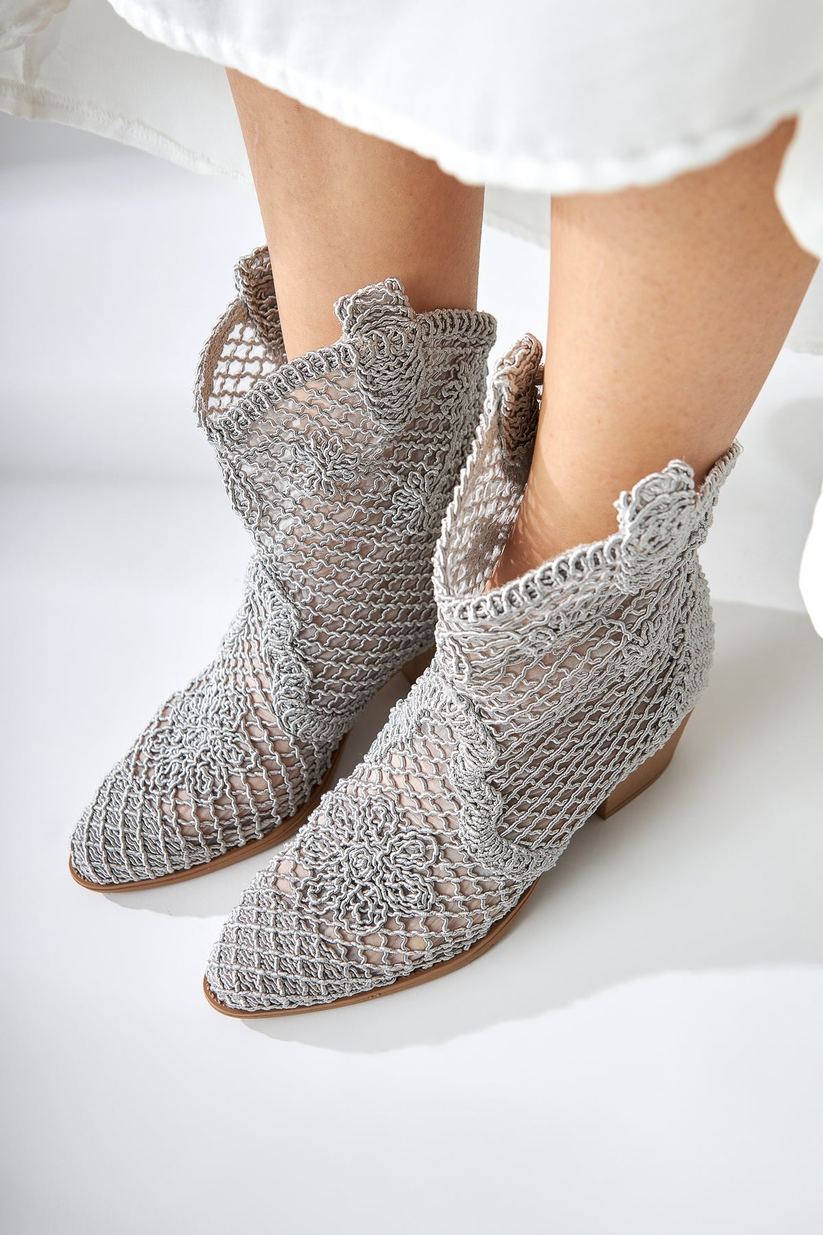 Tersa – Gray Short-Shaft Woven Lace Floral-Detail Cowboy Summer Boot (Women)