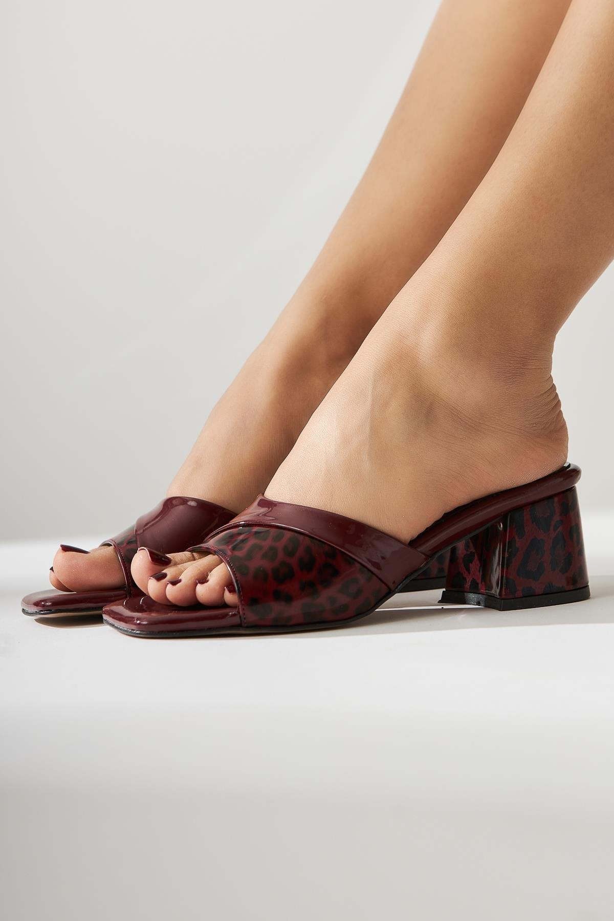 Morena Claret Red Patent Leather Leopard Detailed Short Heeled Women's Slippers