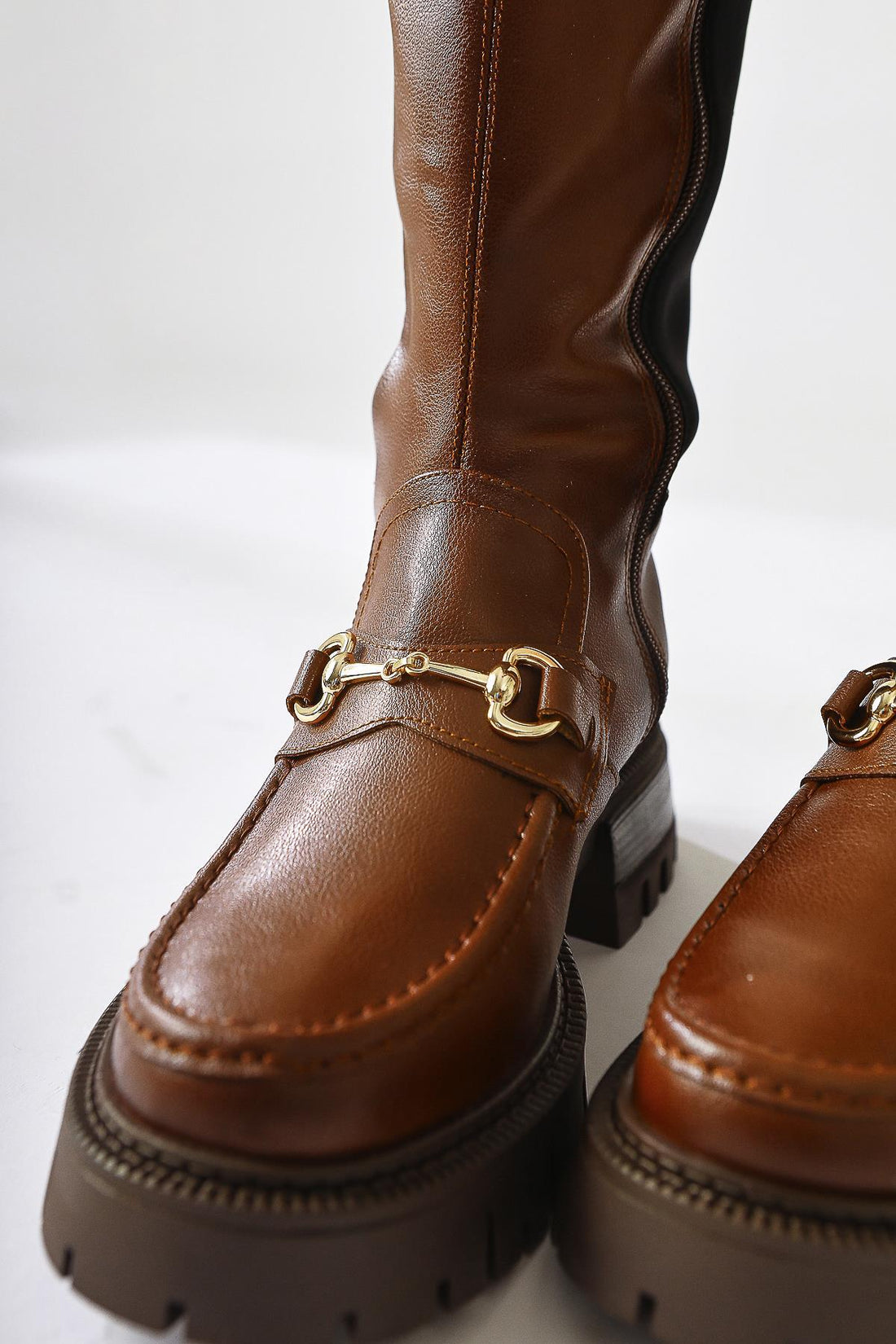 Meli Taba Schnallen-Detail Tauchstoffstiefel