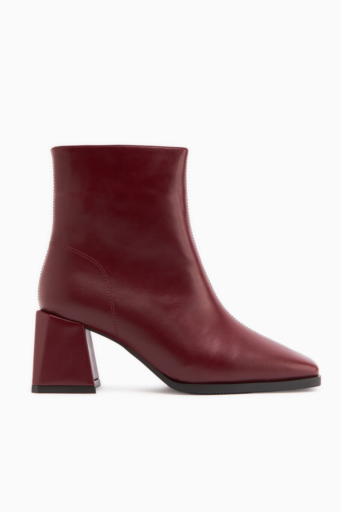 Margot – Burgunder Stiefelette mit stumpfer Zehenpartie und Absatz (Damen)