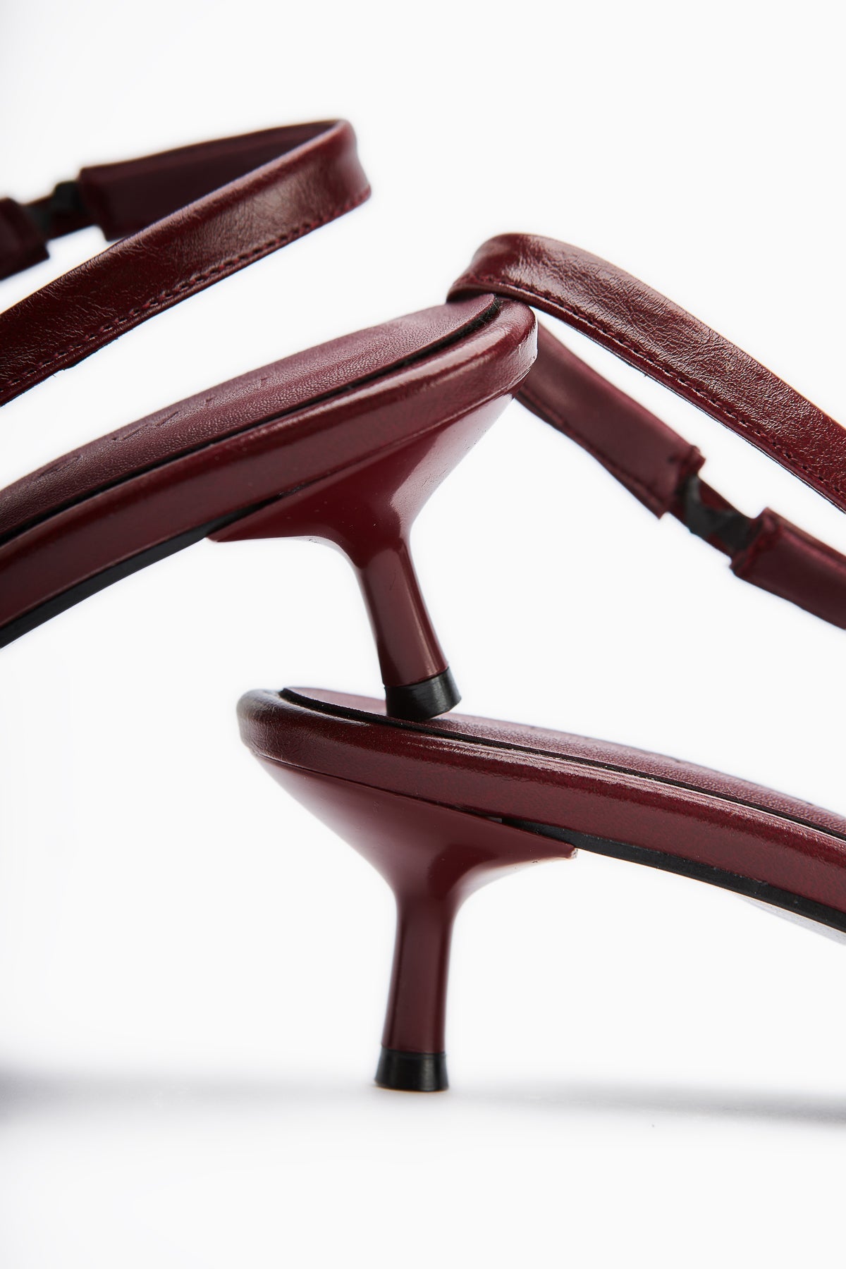 Sanni Damen Spitz Zehen High Heel Sandale in Dunkelrot