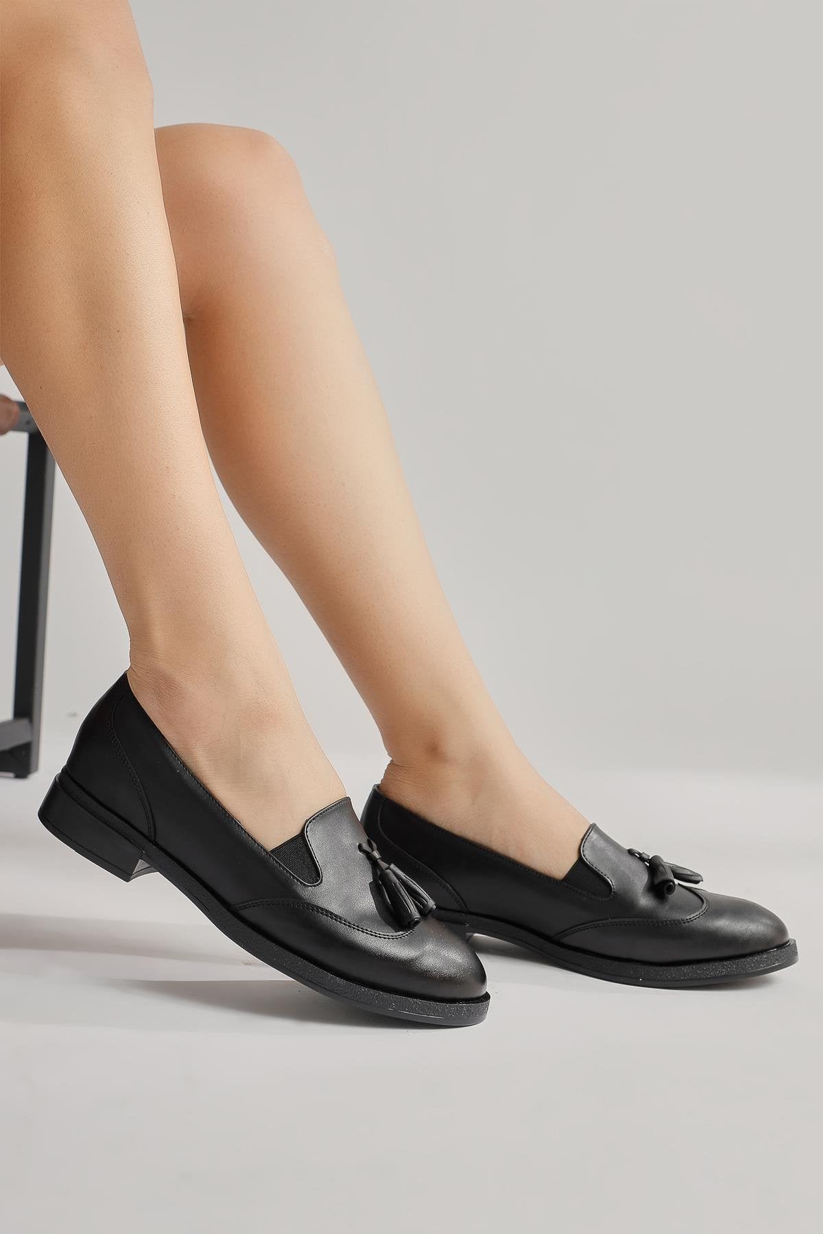 Vinny – Schwarz Schuh mit Fransen-Detail (Damen)